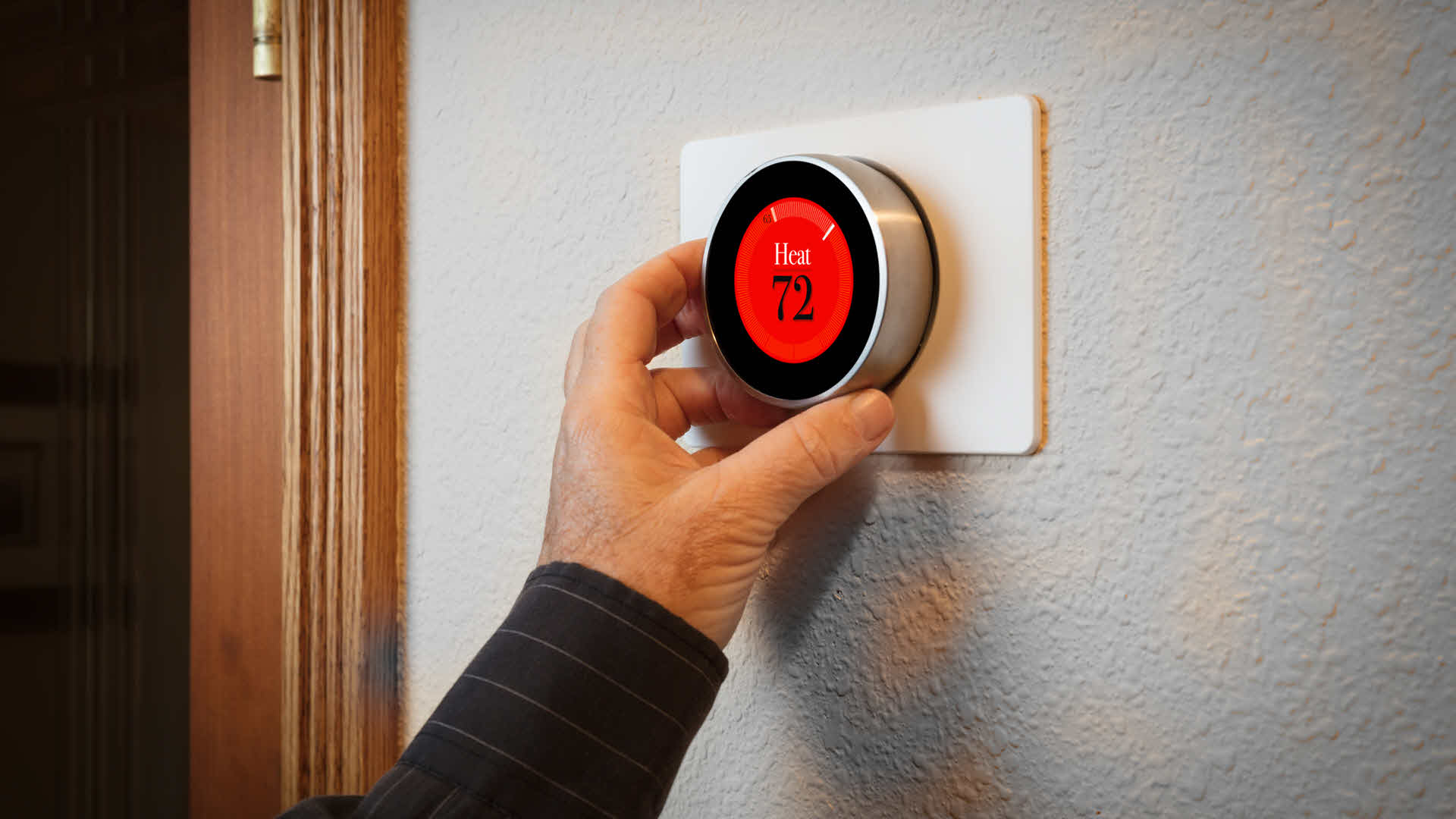 MECHANICAL VS. DIGITAL THERMOSTAT: IT'S TIME TO GO DIGITAL! – Blackhawk  Supply